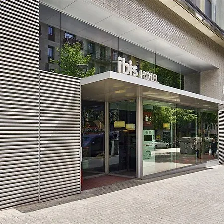 Ibis Centro Hotel 2*