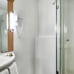 Ibis Centro 2*