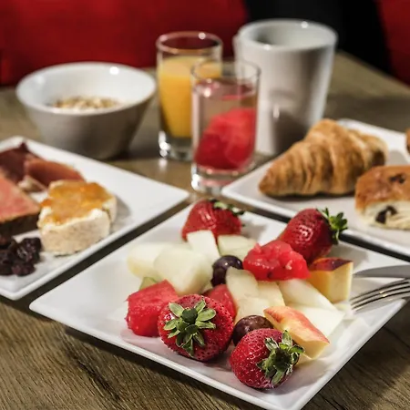 Hotel Ibis Centro 2*