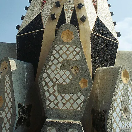 Ibis Centro Hotel 2*