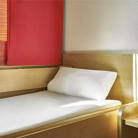 Ibis Centro 2*