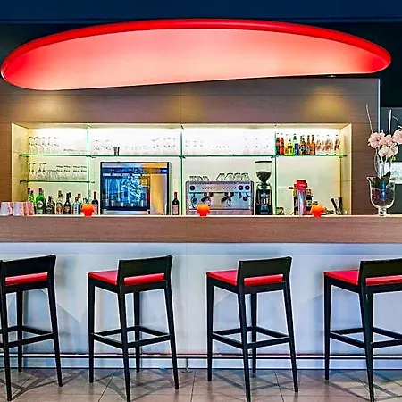 Hotel Ibis Centro 2*