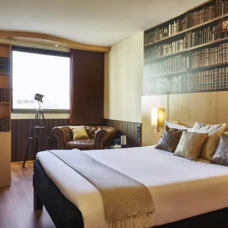 Ibis Centro Hotel 2*