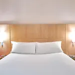 Ibis Centro Hotell 2*